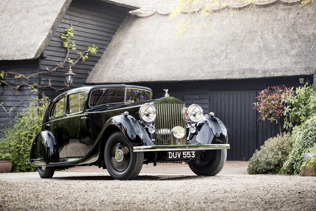100. yaşında Rolls-Royce Phantom'a yakın bakış