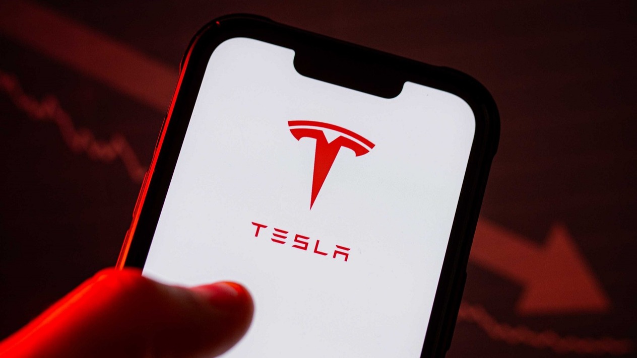2,9 milyar dolarlık Tesla anlaşması 7 bin dolara düştü