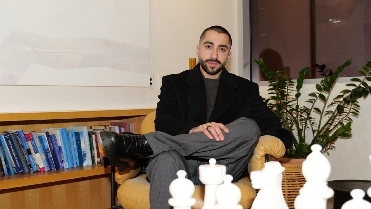 24 yaşındaki girişimcinin 8 ayda büyüttüğü yapay zeka eğitim imparatorluğu