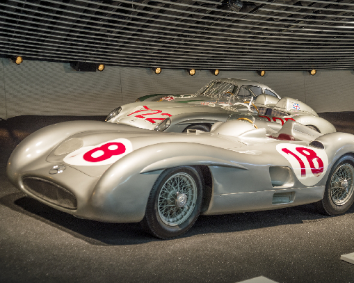 Formula 1 yarışlarının efsanesi Mercedes-Benz W196R açık artırmaya çıkıyor