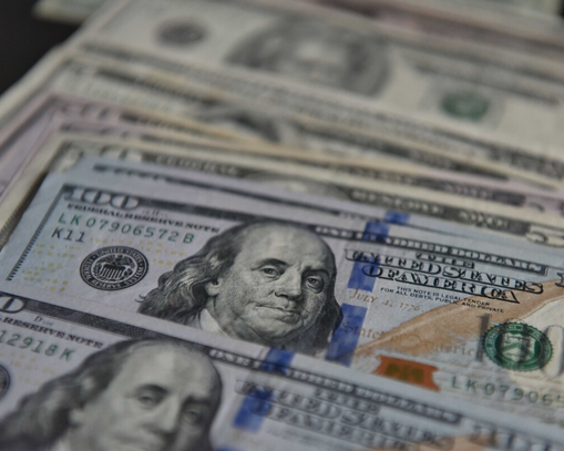 Döviz büroları ile bankalar 50 ve 100 dolarlık banknotların alımlarını durdurdu