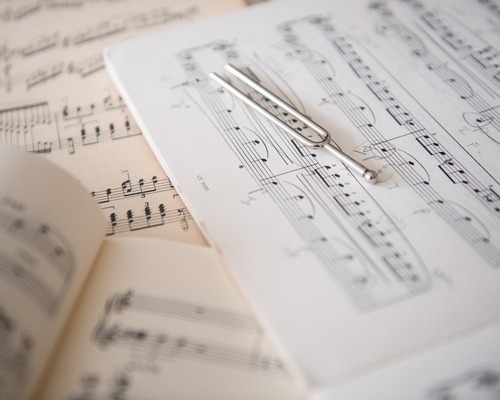 7 nota ve özgünlük ikilemi: Müzik eserlerinde intihal ve esinlenmenin sınırları