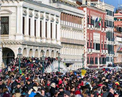 İtalya’nın vergi sistemi mercek altında: Zenginler kayırılıyor mu?