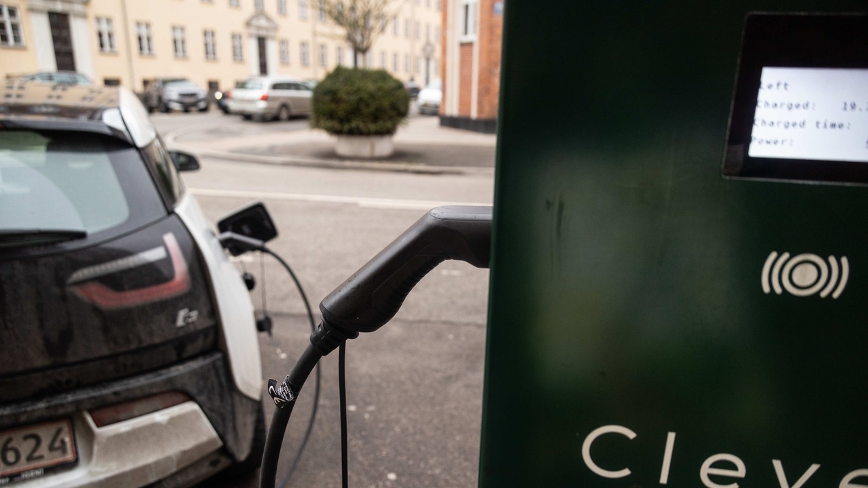 AB'de elektrikli araç satışları ilk kez benzinliyi geçti