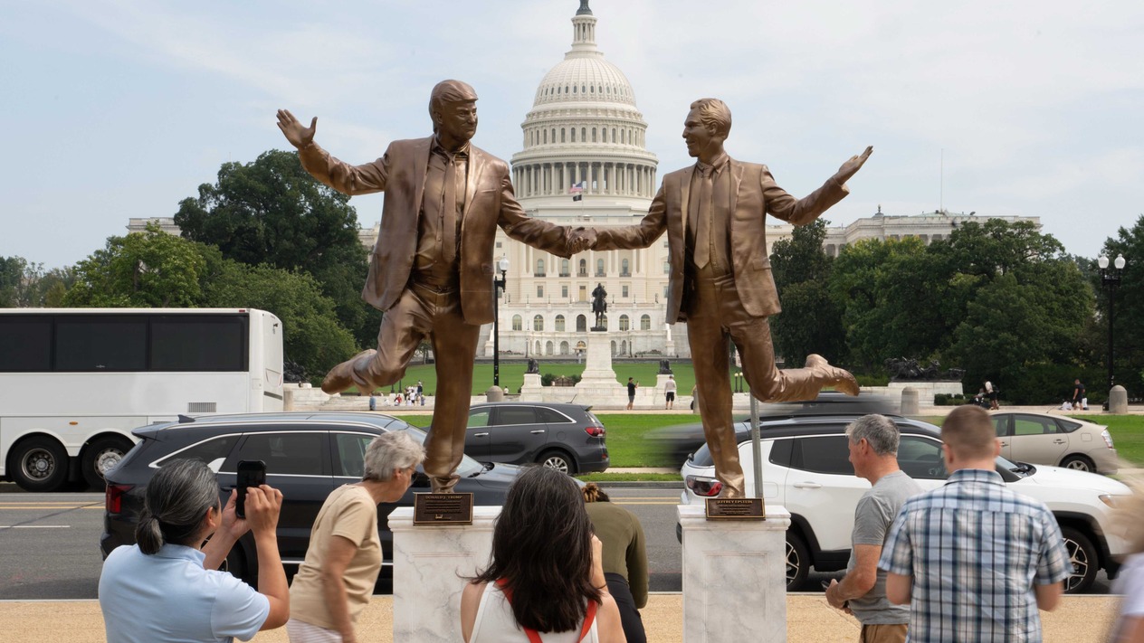 ABD Başkanı Donald Trump’ın Jeffrey Epstein ile ilişkisi