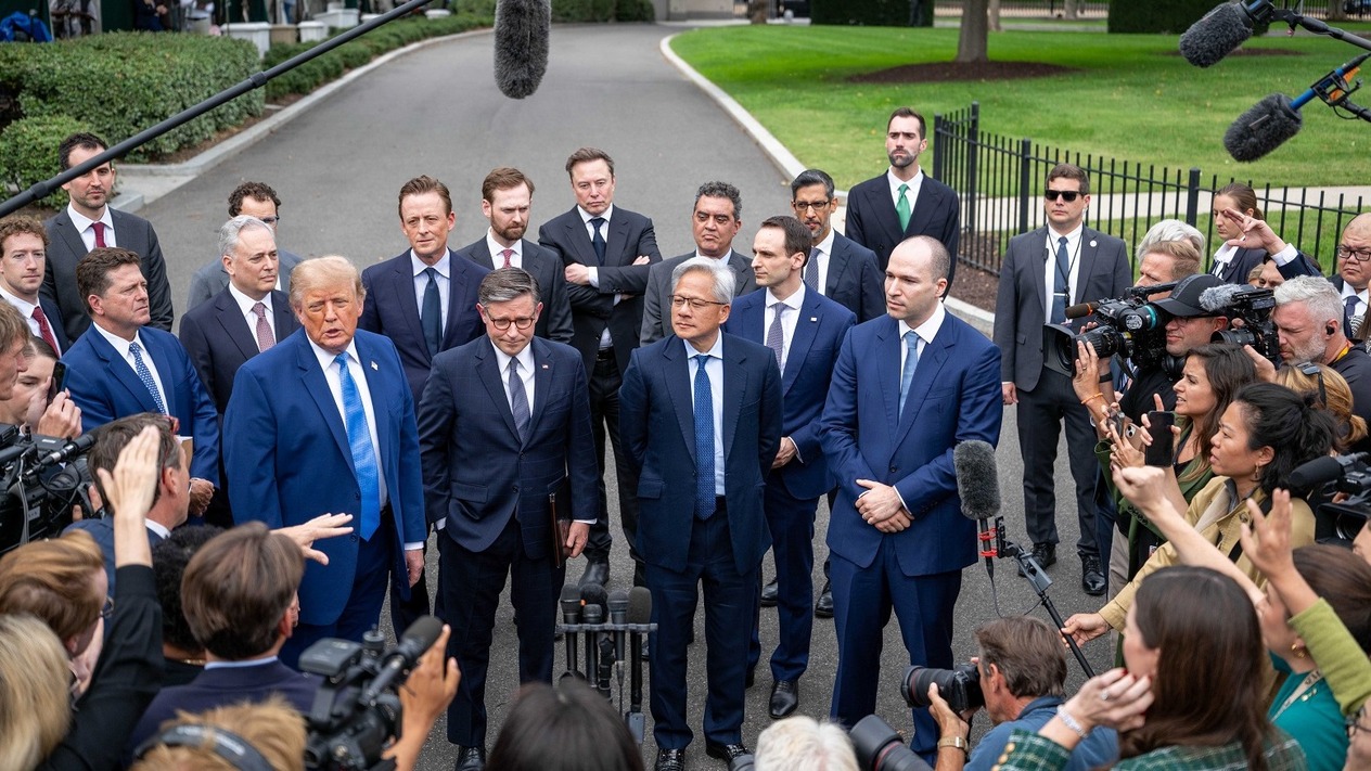 ABD Başkanı Donald Trump’la yemek yiyen milyarderler ara seçimlere 145 milyon dolar harcadı