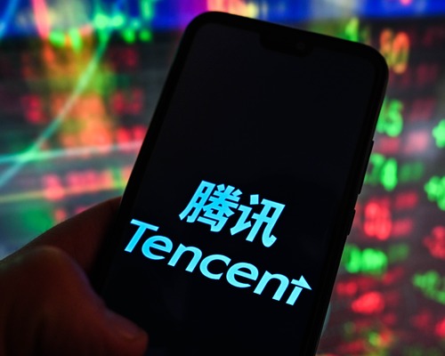 ABD Çin'in teknoloji şirketlerini askeri listeye aldı