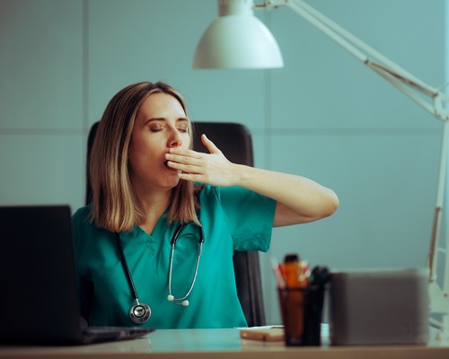 ABD’de araştırıldı: Gece çalışmak kanser riskini artırıyor