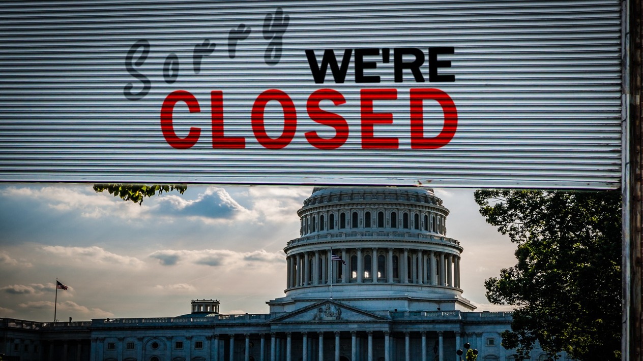 ABD’de hükümet krizi derinleşiyor: Maaş yok, hizmet yok
