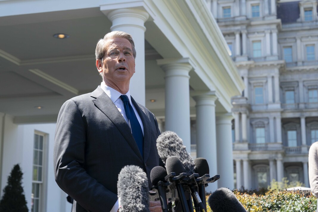 ABD Hazine Bakanı Bessent: Çin'e uygulanan tarifeler sürdürülebilir değil