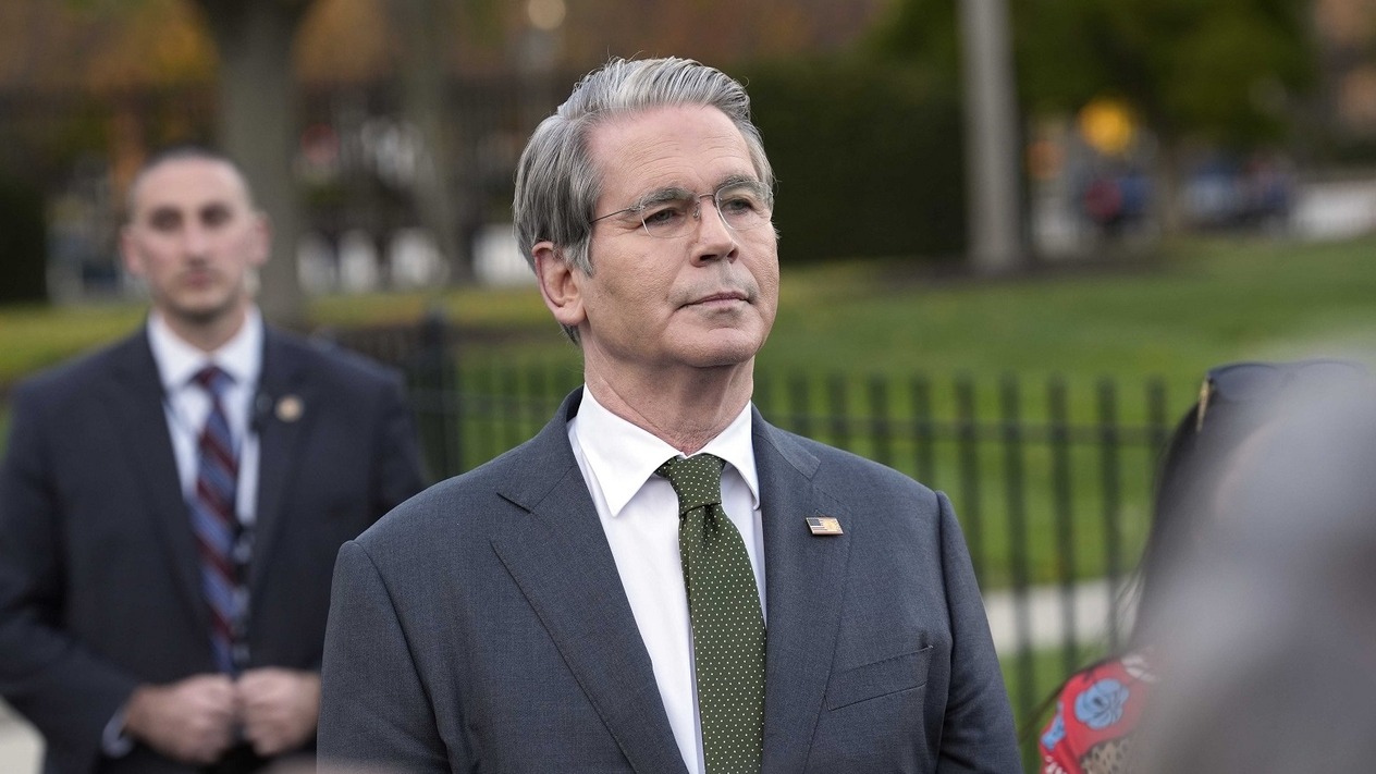 ABD Hazine Bakanı: Büyük petrol şirketleri Venezuela ile ilgilenmiyor