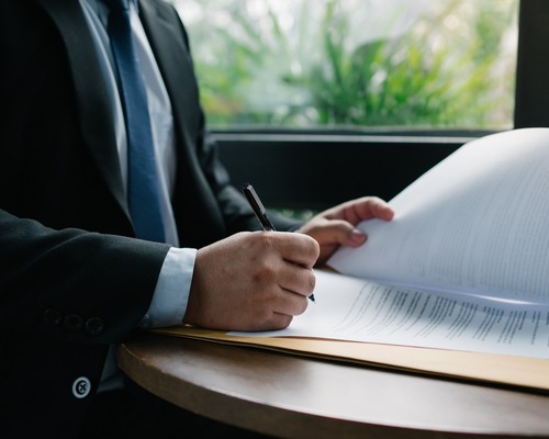 ABD’li CEO’ya kendi şirketi dava açtı: İmzaları taklit ederek hisse sattı iddiası