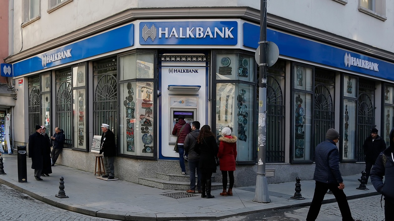 ABD'li yargıç, Halkbank aleyhindeki ceza davasını resmen düşürdü