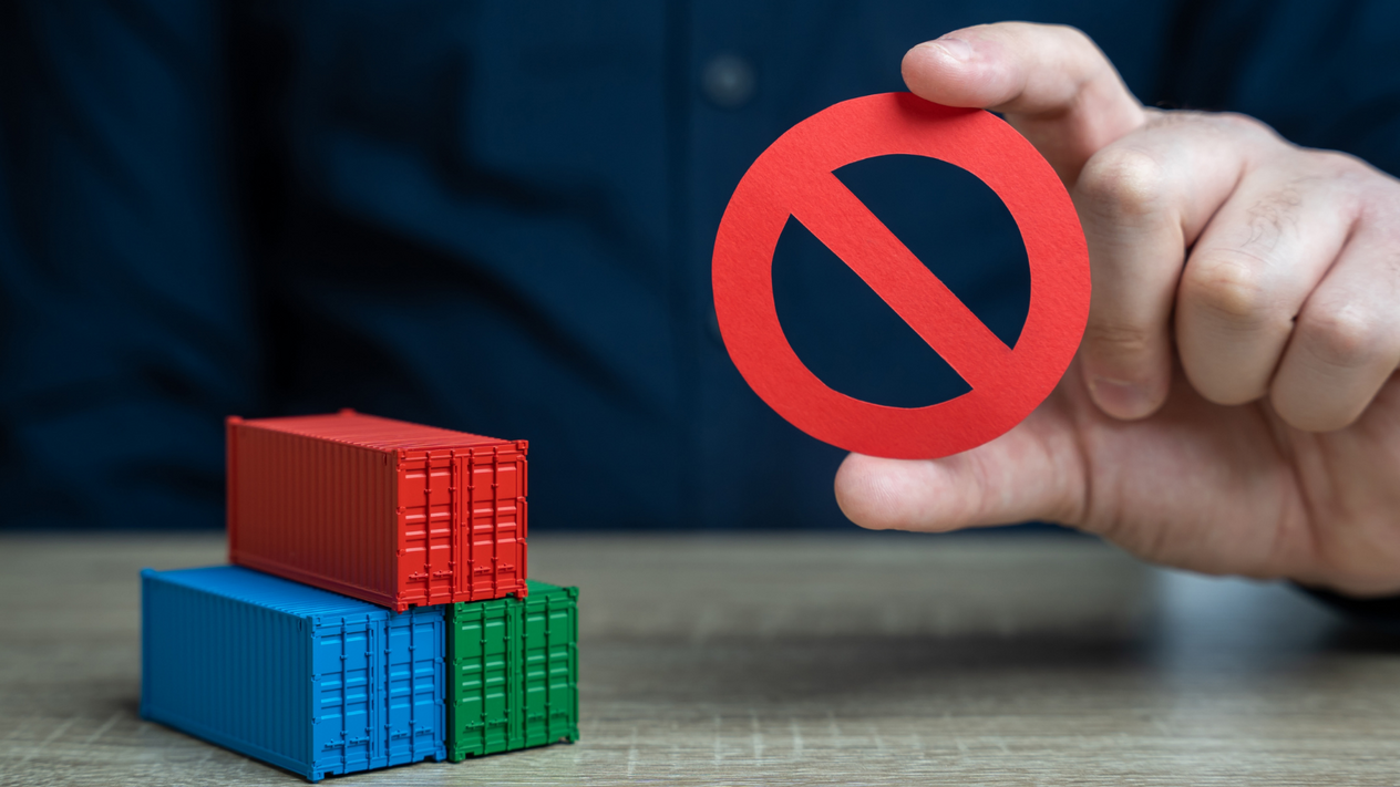 ABD’nin sürekli ticaret açığı vermesi neyi gösteriyor?