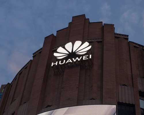 ABD tarifeleri sonrası Vietnam rotayı Çin'e çevirdi: Huawei ve ZTE ile 5G anlaşmaları imzalandı