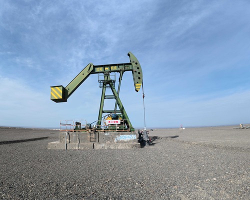 ABD ticari petrol stokları beklentinin üzerinde arttı