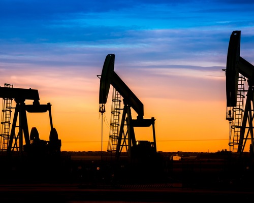 ABD ve İran çatışması sürerken petrol fiyatlarında barış beklentisi