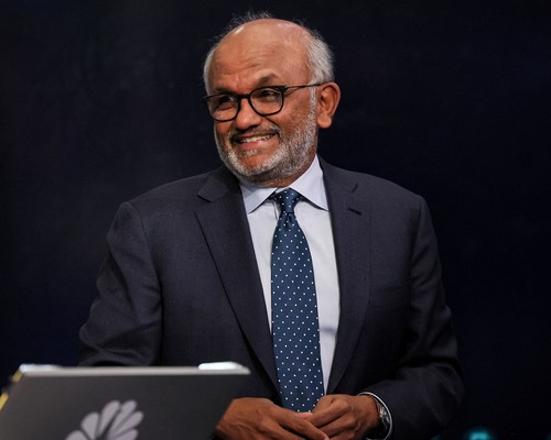 Adobe CEO’su 18 yılın ardından görevden ayrılıyor