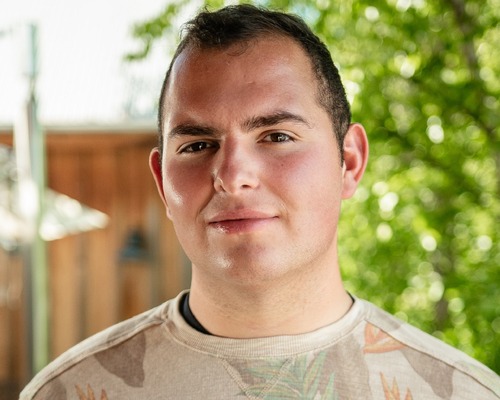 Airbnb’ye meydan okuyan genç yazılımcı: John Andrew Entwistle