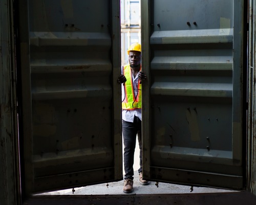 Allianz Trade: Sermaye harcamaları duraksadı, üretim ABD’ye kayıyor