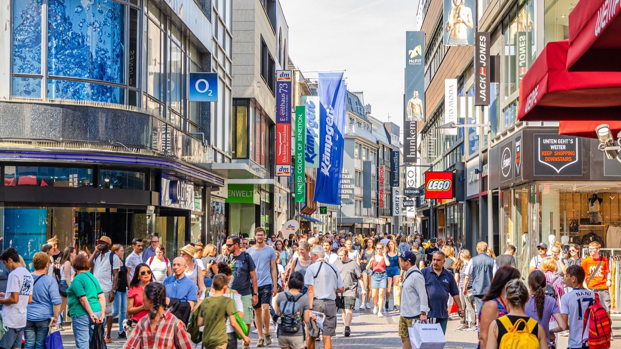 Almanlar hisse senetlerini sevmeyi öğreniyor