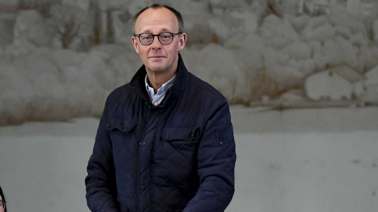 Almanya'da Friedrich Merz şansölye seçiminde çoğunluğu kazanamadı