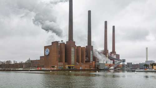 Almanya’da sanayi üretimi şubatta yeniden geriledi