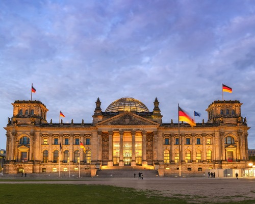 Almanya şubatta erken seçime gidiyor: Cumhurbaşkanı Steinmeier parlamentoyu feshetti