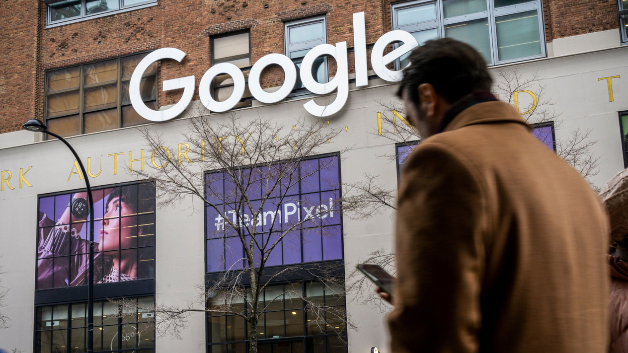 Alphabet, Wiz’i satın almak için yeniden masada