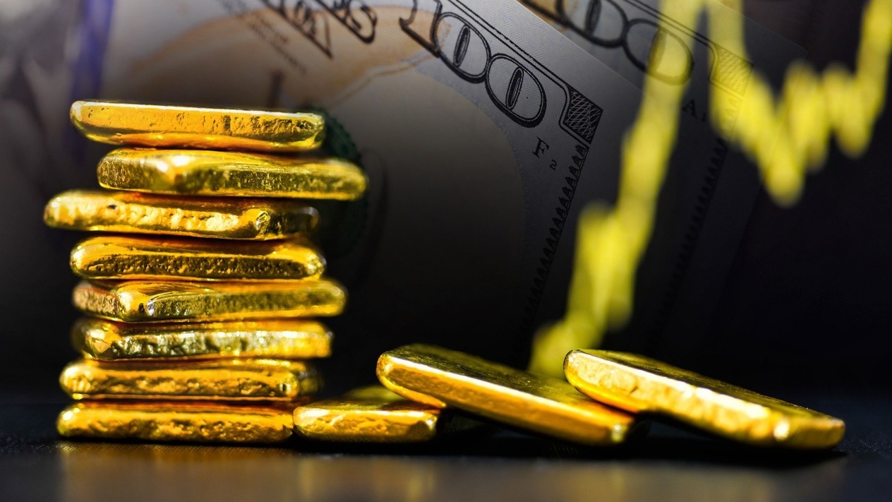 Altın güçlü dolar ve Fed baskısıyla haftalık kayba yöneldi