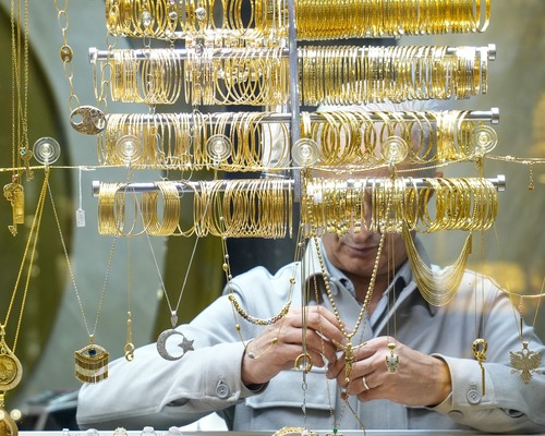 Altının gramı zayıflayan ABD verileriyle 6 bin 670 liraya yükseldi