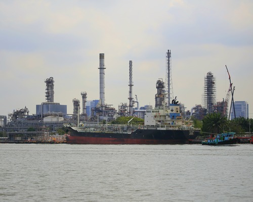 Ambargolara rağmen petrol piyasalarında barış iyimserliği
