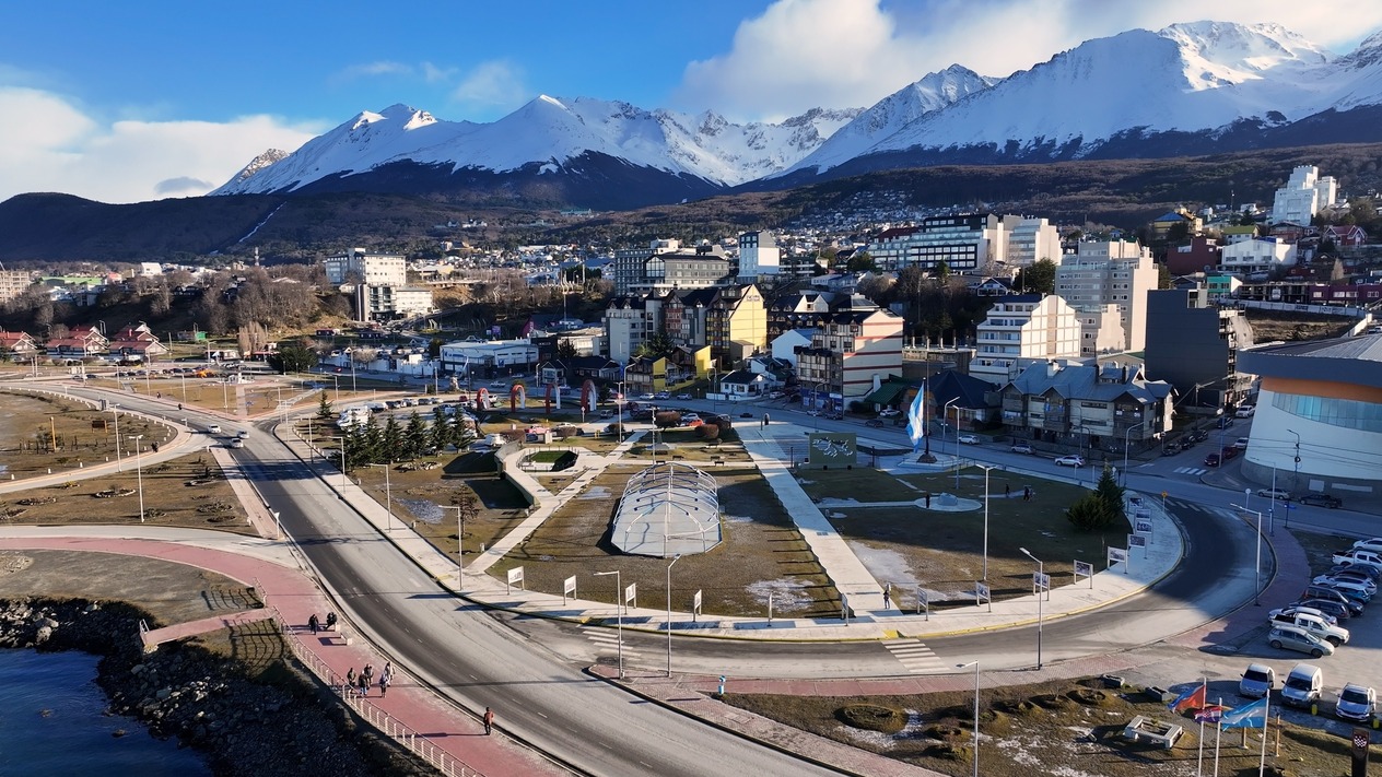 Antarktika kapısındaki sanayi krizi