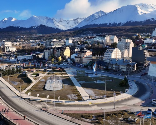 Antarktika kapısındaki sanayi krizi