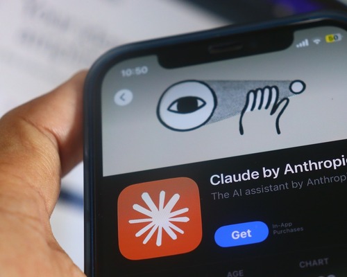 Anthropic’in de sohbet robotu konuşmaları Google’da bulunabiliyor