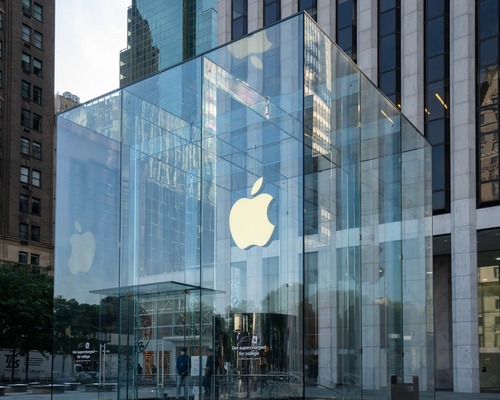 Apple 4 trilyon dolar kulübüne katıldı