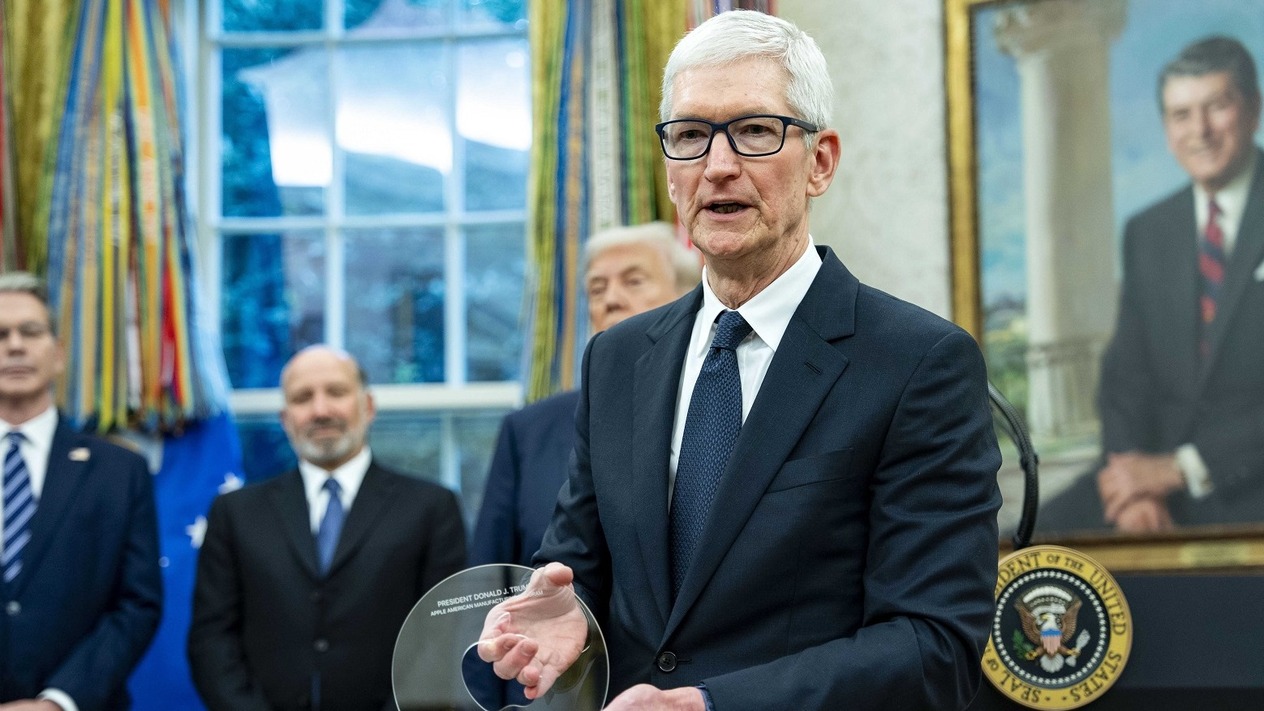 Apple CEO’sundan maliyet uyarısı: Fiyat artışları kaçınılmaz