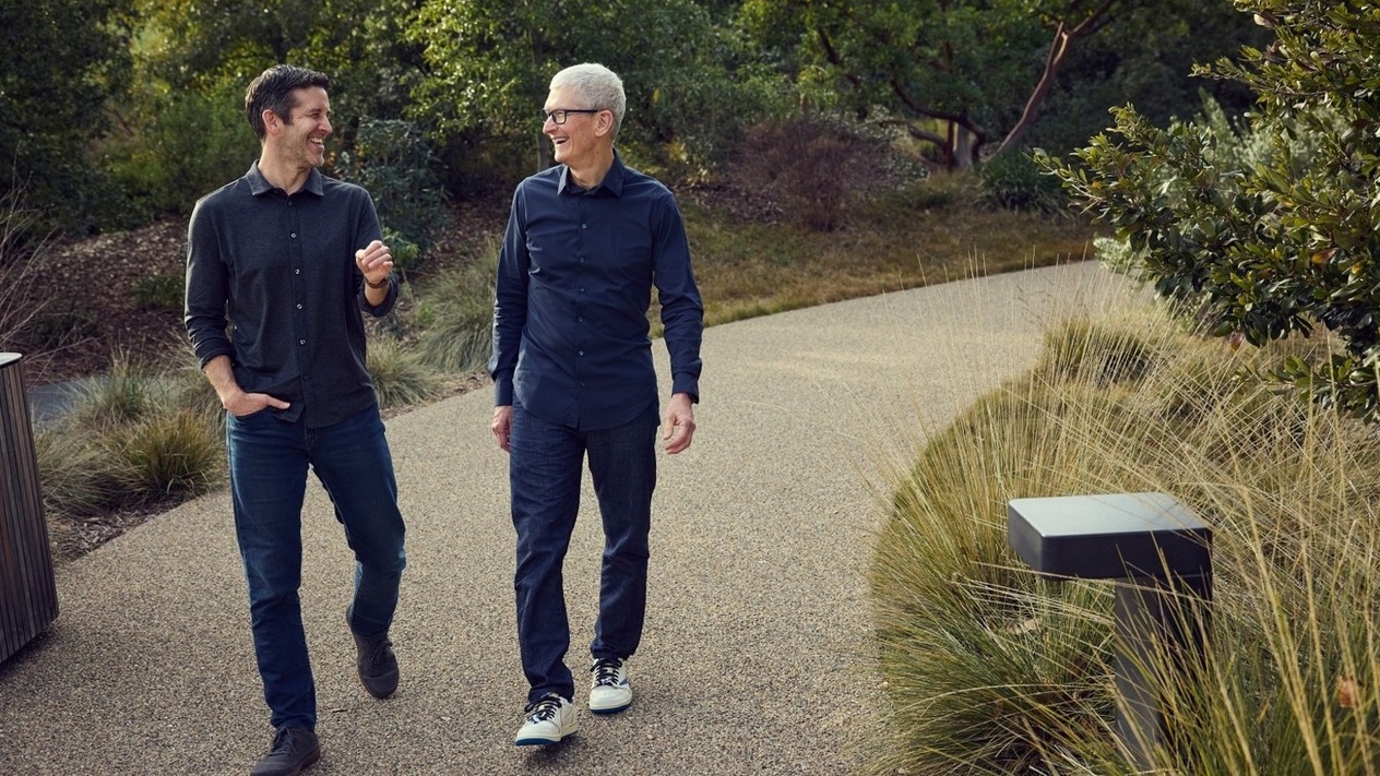 Apple’da John Ternus CEO’luk koltuğunu devralıyor