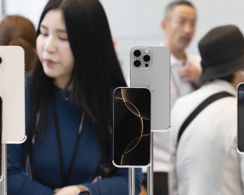 Apple rakibine yetişebilmek için Çin’de indirim yapıyor