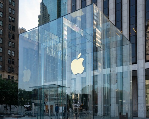 Apple Trump’ın Çin tarifelerinden kaçış yolunu Hindistan’da buldu