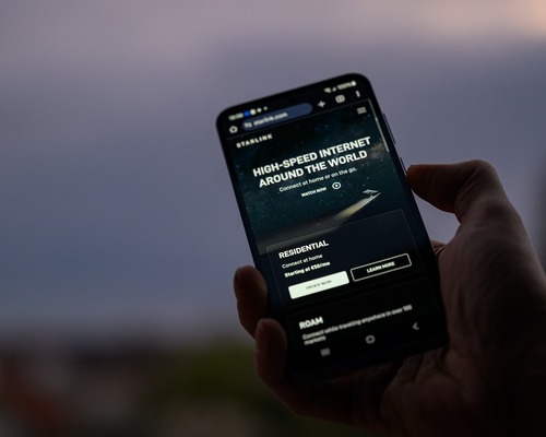 Apple ve Musk’ın uydu savaşı