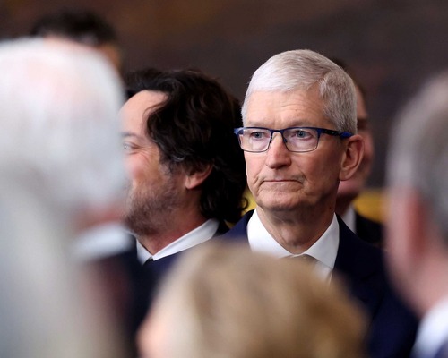 Apple yapay zeka yöneticisini Meta'ya kaptırdı