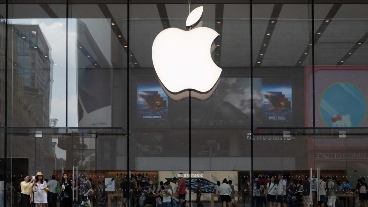 Apple yapay zekada geride kalsa da servet kazanmayı başarıyor