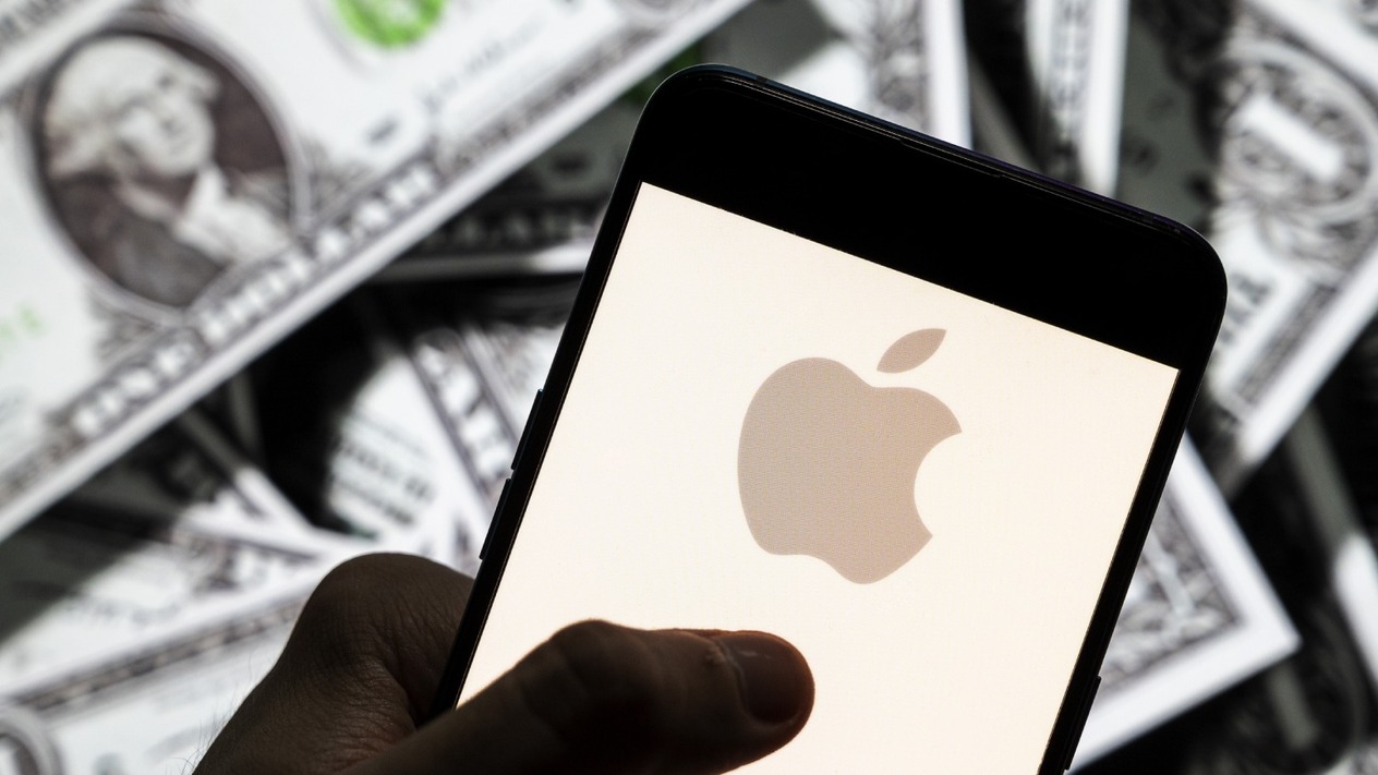 Apple yöneticisi 20 milyon dolarlık hisse sattı