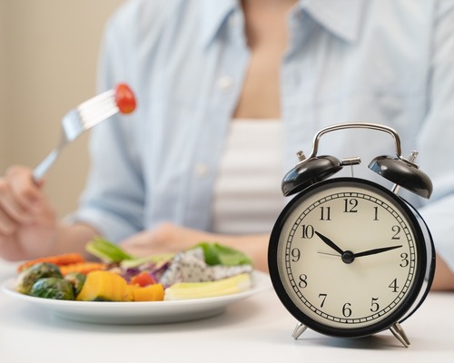  Aralıklı oruç hakkında bilim ne diyor?