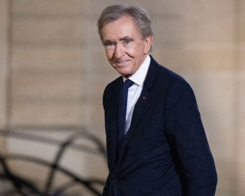 Arnault 1,6 milyar dolarlık hisse alımıyla LVMH’deki gücünü artırdı
