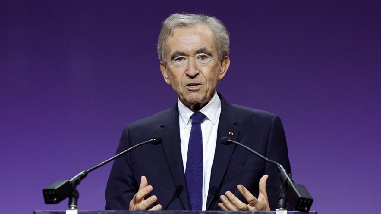 Arnault ailesi kontrolünü artırmak için LVMH’nin yapısını değiştirecek