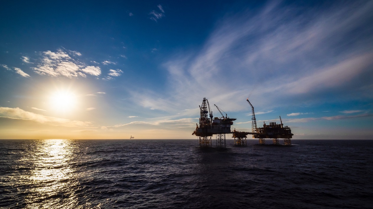 Ateşkese rağmen: Kuzey Denizi petrolü 147 dolara çıktı