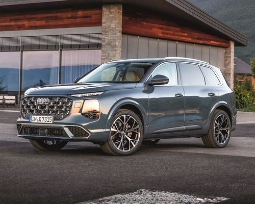 Audi Q7: Büyük, güçlü, lüks