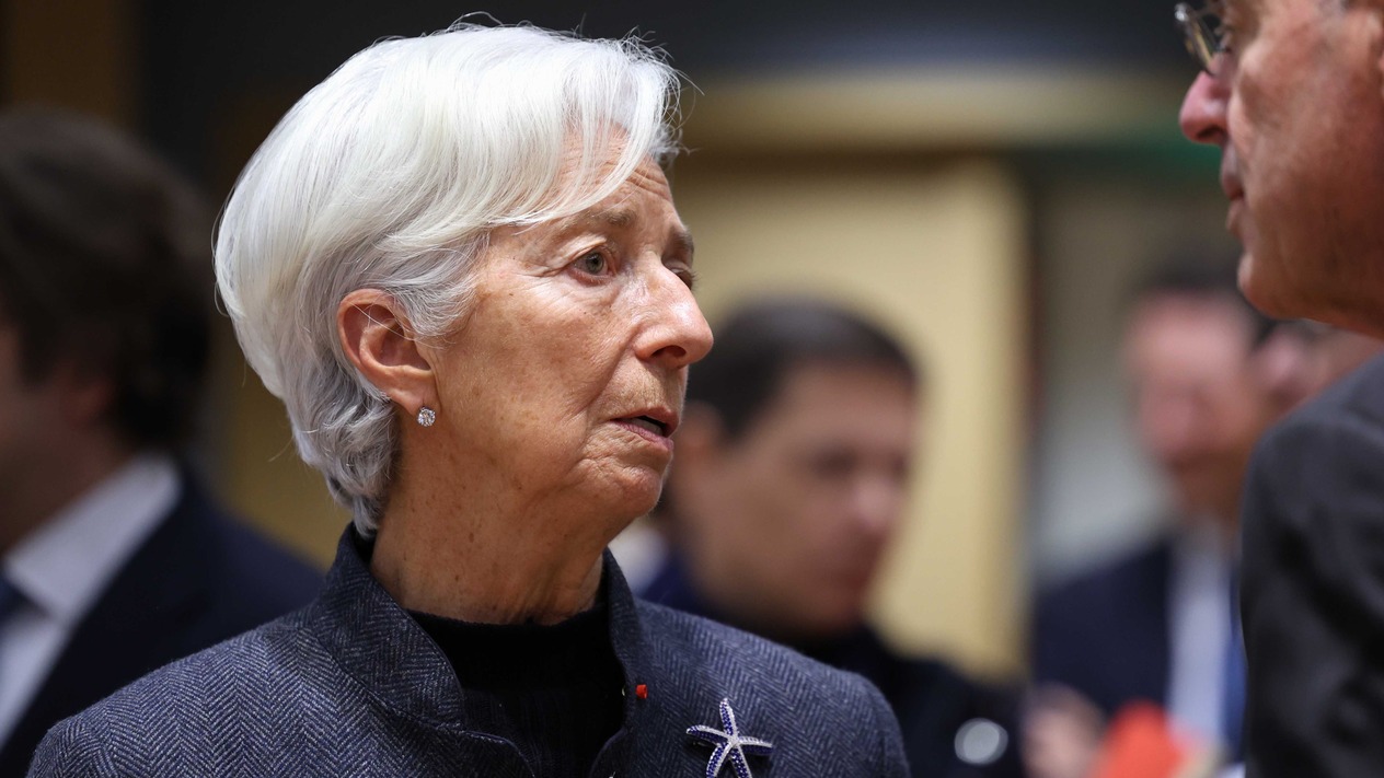 Avrupa Merkez Bankası Başkanı Lagarde'dan risk uyarısı